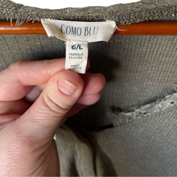 Women's XL Green Knit V-Neck Tie-Front Long Sleeve Tee - Picture 5 of 5